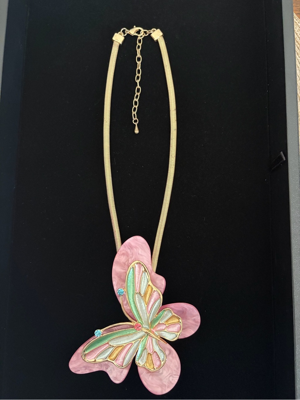 Gold Chain Necklace with Pink Butterfly Pendant